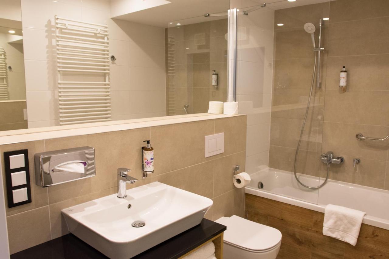 Aparthotel Termy Унеюв Экстерьер фото